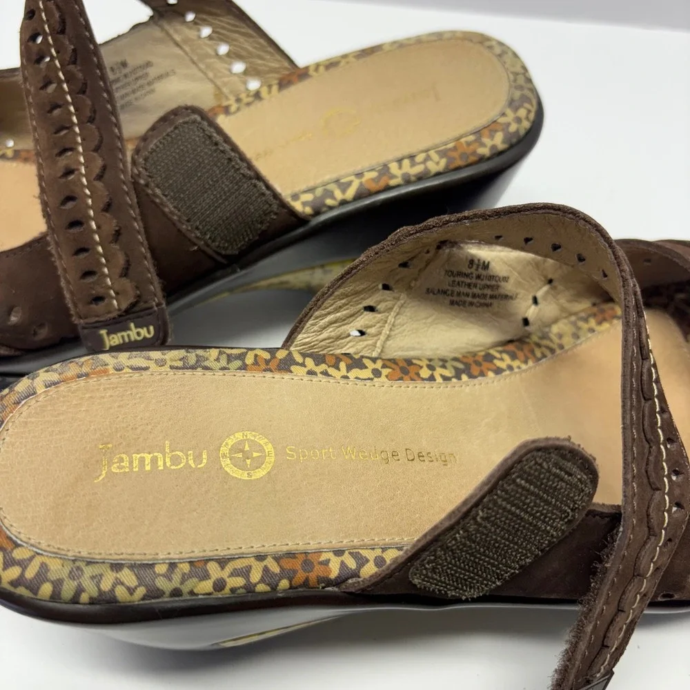 Jambu Touring Wedge Sandals 8.5M Brown Suede Peep Toe Floral Comfort Boho